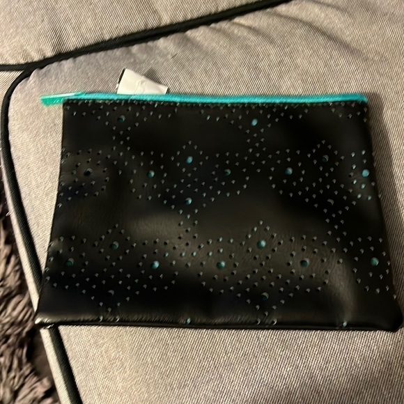 COLE HAAN for American Airlines bag. Excellent condition!  Rare and collectible. - Picture 1 of 3